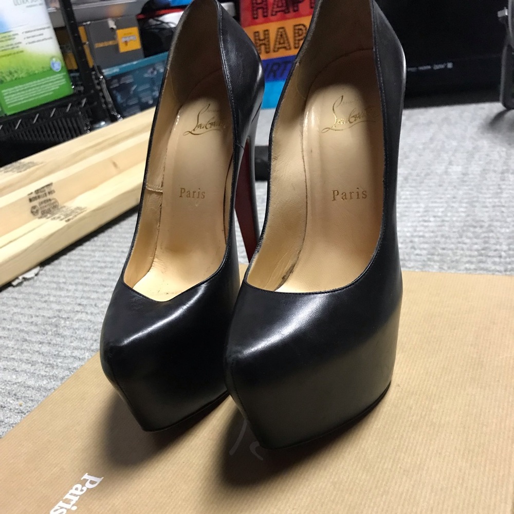 Black Christian Louboutin size 38 heels